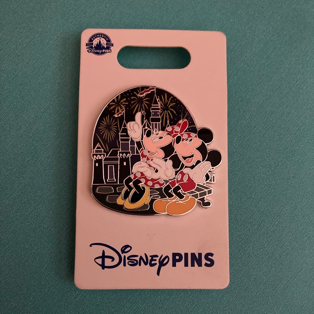 Disney's Mickey and Minnie fireworks pin